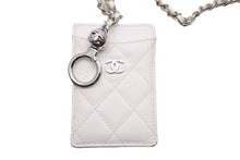 Load image into Gallery viewer, CHANEL シャネル 20クルーズ クラシックチェーンカードケース チェーン付パスケース AP1044 ライトベージュ 美品 中古 49427