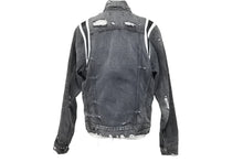 Load image into Gallery viewer, AMIRI アミリ デニムジャケット レザーパッチ 18SS MOTRK-VAR ブラック ダメージ サイズS 美品 中古 49443