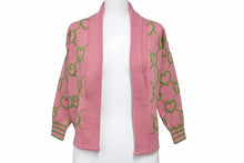 Load image into Gallery viewer, 極美品 GUCCI グッチ ガールズ カーディガン GG柄 2022-23AW イタリア製 ウール ポリウレタン ピンク グリーン サイズS 中古 49674