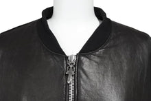 Load image into Gallery viewer, CHROMEHEARTS クロムハーツ レザージャケット 2225-304-6214 クロスボタン ダガージップ 羊革 ブラック XL 美品 中古 49720