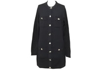 Load image into Gallery viewer, 新品未使用 CHANEL シャネル カーディガン ココマーク ボタン 2022-23AW P73483 K10530 94305 カシミヤ ブラック ゴールド 49750