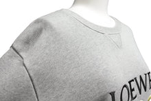 Load image into Gallery viewer, LOEWE ロエベ アナグラム スウェットシャツ クルーネック グレー 22aw h526y24j07 サイズ S 美品 中古 49753