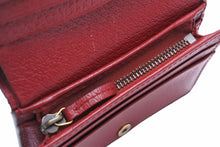 Load image into Gallery viewer, GUCCI グッチ 二つ折り財布 クイーン マーガレット ビー コンパクトウォレット 赤 476072 美品 中古 49857