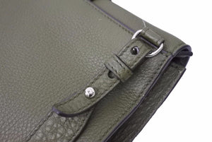 FENDI フェンディ フラットバケット ショルダーバッグ 斜めがけバッグ ミディアム 7VA524 レザー カーキ シルバー 美品 中古 49866