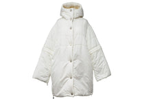 Load image into Gallery viewer, CHANEL シャネル スポーツライン ダウンコート P16395V09195 00A イタリア製 ポリアミド ホワイト 38 美品 中古 50075