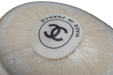 Load image into Gallery viewer, 新品未使用品 CHANEL シャネル 固形石鹸 N.19 ケース付き SAVON サヴォン 150g ギフト フランス製 アイボリー ブラック 150g 50095