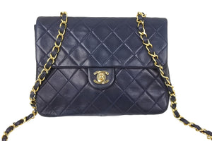 CHANEL シャネル マトラッセ チェーン ショルダーバッグ 中ミニマトラッセ ネイビー 1番台 美品 中古 50104