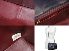 Load image into Gallery viewer, CHANEL シャネル マトラッセ チェーン ショルダーバッグ 中ミニマトラッセ ネイビー 1番台 美品 中古 50104