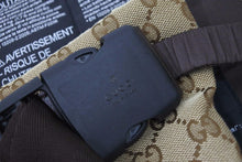 Load image into Gallery viewer, 極美品 GUCCI グッチ ベビーキャリア抱っこひも プレート GGキャンバス ロゴプレート ベージュ 270793 中古 50127