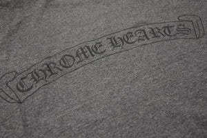 CHROME HEARTS クロムハーツ 半袖Tシャツ ポケT バックプリント グレー ダガー 首ロゴ Mサイズ 中古 50203