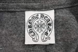 CHROME HEARTS クロムハーツ 半袖Tシャツ ポケT バックプリント グレー ダガー 首ロゴ Mサイズ 中古 50203