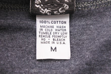 Load image into Gallery viewer, CHROME HEARTS クロムハーツ ダガープリント 長袖 ロンT グレー レッド Mサイズ 中古 50233