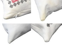 Load image into Gallery viewer, CHROME HEARTS クロムハーツ クッション アメリカ国旗柄 ロゴ入り ホワイト コットン 美品 中古 50387