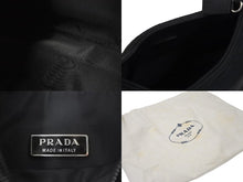 画像をギャラリービューアに読み込む, PRADA プラダ ホーボー ハンドバッグ ミニバッグ 三角ロゴ金具 プレート ナイロン ブラック 美品 中古 50397