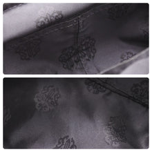 Load image into Gallery viewer, CHROME HEARTS クロムハーツ ポーチ コスメティックケース クロスパッチ スクロールラベル・ダガー ブラック 良品 中古 50450