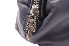 Load image into Gallery viewer, CHROME HEARTS クロムハーツ ポーチ コスメティックケース クロスパッチ スクロールラベル・ダガー ブラック 良品 中古 50450
