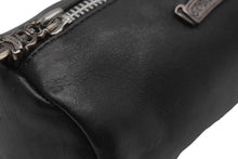 Load image into Gallery viewer, CHROME HEARTS クロムハーツ ポーチ シリンダーケース コスメケース 丸型 レザー ブラック シルバー金具 メンズ 美品 中古 50452
