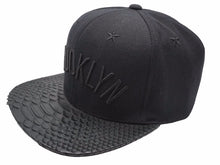 Load image into Gallery viewer, ジャストドン just don ×RSVP GALLERY BROOKLYN NETS スナップバックキャップ レザー ブラック 美品 中古 50468