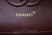 Load image into Gallery viewer, CHANEL シャネル マトラッセ25 ショルダーバッグ ダブルフラップ 4番台 1997年代 ラムスキン ブラック ゴールド 美品 中古 50483