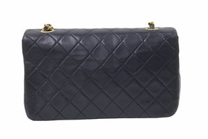 シャネル CHANEL マトラッセ 23cm フルフラップ ターンロック 1番台 ショルダーバッグ ラムスキン ブラック美品 中古 50597