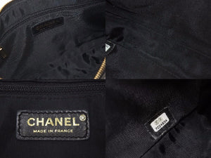 CHANEL シャネル 月見型 ポーチ ワンショルダー キャビアスキン 7番台 美品 中古 50607