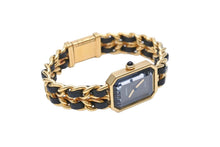 Load image into Gallery viewer, CHANEL シャネル プルミエール 腕時計 GP ゴールド ブラック チェーン クォーツ サイズM 美品 中古 50620