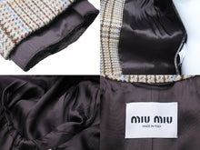 Load image into Gallery viewer, 新品同様 MIUMIU ミュウミュウ ウール ロングコート サイズ40 ベージュ MS1925 シングルブレスト プレイドコート 2022AW 中古 50736