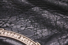 Load image into Gallery viewer, [USED/中古]CHROME HEARTS クロムハーツ コインケース コインケース ブラック レザー シルバー金具 Cランク 中古 50752