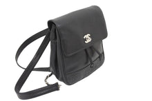 Load image into Gallery viewer, CHANEL シャネル トリプルココ リュック デイパック ブラック シルバー金具 キャビアスキン 4番台 レディース 美品 中古 50803