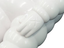 Load image into Gallery viewer, 新品未使用 MEDICOM TOY メディコムトイ 人形 フィギュア KAWS カウズ What Party open edition ホワイト WHITE 50814