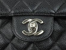 Load image into Gallery viewer, 極美品 CHANEL マトラッセWフラップチェーンショルダー 6番台 25cm ショルダーバッグ ブラック×シルバー金具 中古 50931