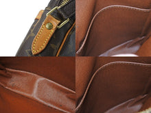 Load image into Gallery viewer, LOUIS VUITTON ルイ・ヴィトン ショルダーバッグ ダヌーブ モノグラム M45266 ゴールド金具 良品 中古 50988