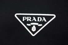 Load image into Gallery viewer, PRADA プラダ スウェット RN98339 メンズ ロゴ ブラック コットン ナイロン サイズM 美品 中古 51048