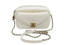 Load image into Gallery viewer, CHANEL シャネル ショルダーバッグ チェーンショルダー ココマーク 22番台 ホワイト ゴールド金具 良品 中古 51145