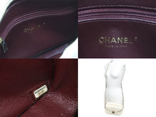 Load image into Gallery viewer, CHANEL シャネル ショルダーバッグ チェーンショルダー ココマーク 22番台 ホワイト ゴールド金具 良品 中古 51145