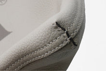 Load image into Gallery viewer, GUCCI グッチ クラッチバッグ ブランドヴィンテージロゴ H023872322 レザー ホワイト レッド グリーン ゴールド 美品 中古 51183