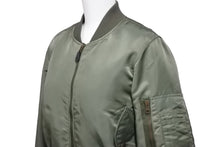 Load image into Gallery viewer, BALENCIAGA バレンシアガ ショート丈 MA-1 ボンバージャケット 460590 TTD03 カーキ レディース ナイロン サイズ46 美品 中古 51193