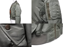 Load image into Gallery viewer, BALENCIAGA バレンシアガ ショート丈 MA-1 ボンバージャケット 460590 TTD03 カーキ レディース ナイロン サイズ46 美品 中古 51193