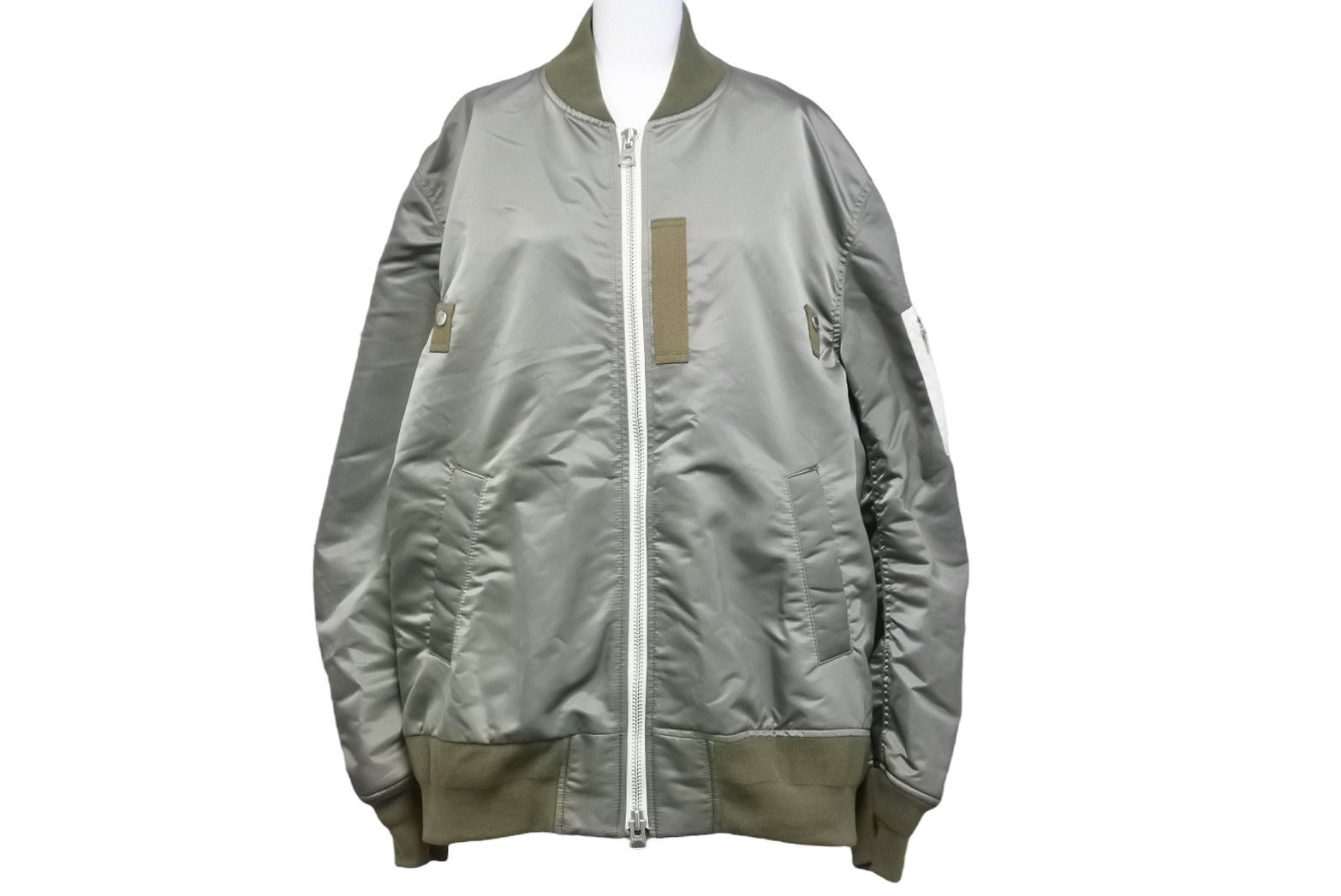 新品同様 Sacai サカイ ジャケット MA-1 SCM-051 Nylon Twill Blouson