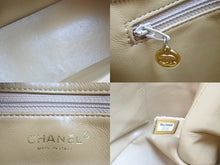Load image into Gallery viewer, CHANEL シャネル 復刻トート 8番台 ハンドバッグ ココマーク キャビアスキン ベージュ シルバー金具 美品 中古 51230