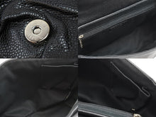 Load image into Gallery viewer, CHANEL シャネル ショルダーバッグ ハーフムーンチェーンショルダーバッグ シルバー金具 美品 中古 51287