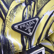 画像をギャラリービューアに読み込む, PRADA プラダ リュック デイパック バナナ柄 イエロー ナイロン レザー 1BZ811 シルバー金具 美品 中古 51324