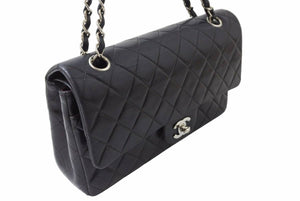 CHANEL マトラッセWフラップチェーンショルダー 7番台 25 ショルダーバッグ ブラック×シルバー金具 レザー 美品 中古 51367