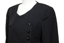 Load image into Gallery viewer, CHANEL シャネル テーラードジャケット P15640V08543 フランス製 ウール シルク ブラック サイズ36 美品 中古 51440