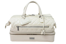 Load image into Gallery viewer, CHANEL シャネル ボストンバッグ パリ ニューヨーク 10番台 ココマーク ラムスキン アイボリー シルバー金具 中古 51498