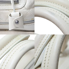 Load image into Gallery viewer, CHANEL シャネル ボストンバッグ パリ ニューヨーク 10番台 ココマーク ラムスキン アイボリー シルバー金具 中古 51498