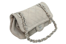 Load image into Gallery viewer, CHANEL シャネル マトラッセ ワイルドステッチチェーンショルダー 16番台 ベージュ シルバー金具 中古 51559