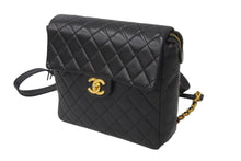 Load image into Gallery viewer, CHANEL シャネル マトラッセ リュックサック ミニバックパック ココマーク ラムスキン ブラック ゴールド金具 美品 中古 51678