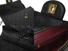 Load image into Gallery viewer, CHANEL シャネル マトラッセ リュックサック ミニバックパック ココマーク ラムスキン ブラック ゴールド金具 美品 中古 51678