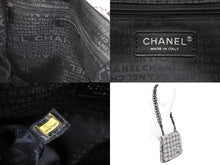 Load image into Gallery viewer, CHANEL シャネル ショルダーバッグ チェーンショルダー 10番台 2005年 ツイード グレー カメリア 美品 中古 51679